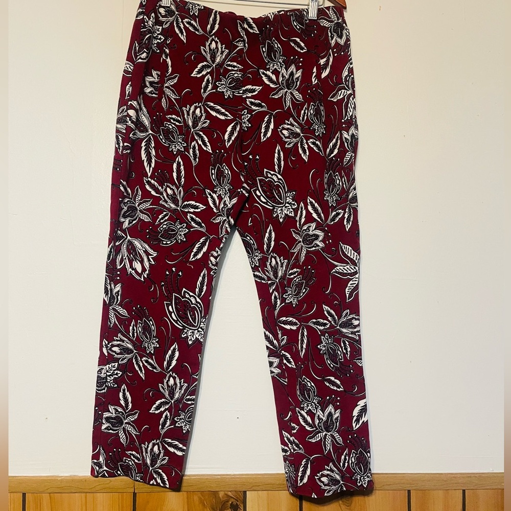 Chico's Chinos - Burgundy and White Floral